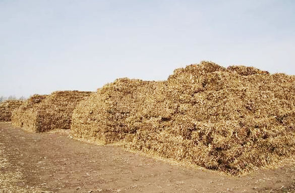 夏收后如何使回收的秸稈變廢為寶