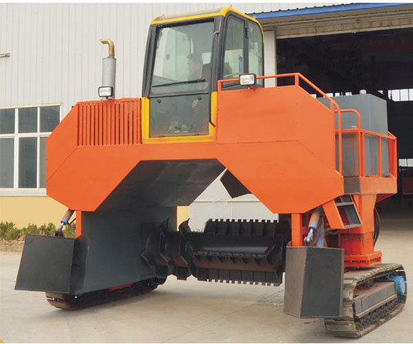 大型發酵翻堆機