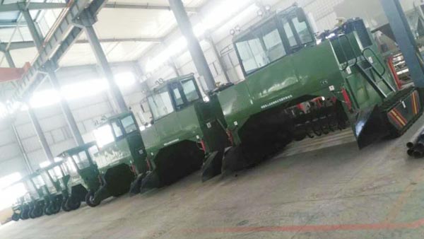 好氧發(fā)酵翻堆機(jī)